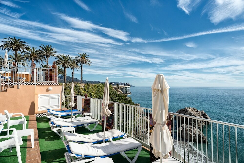 Фото Hotel Balcón de Europa