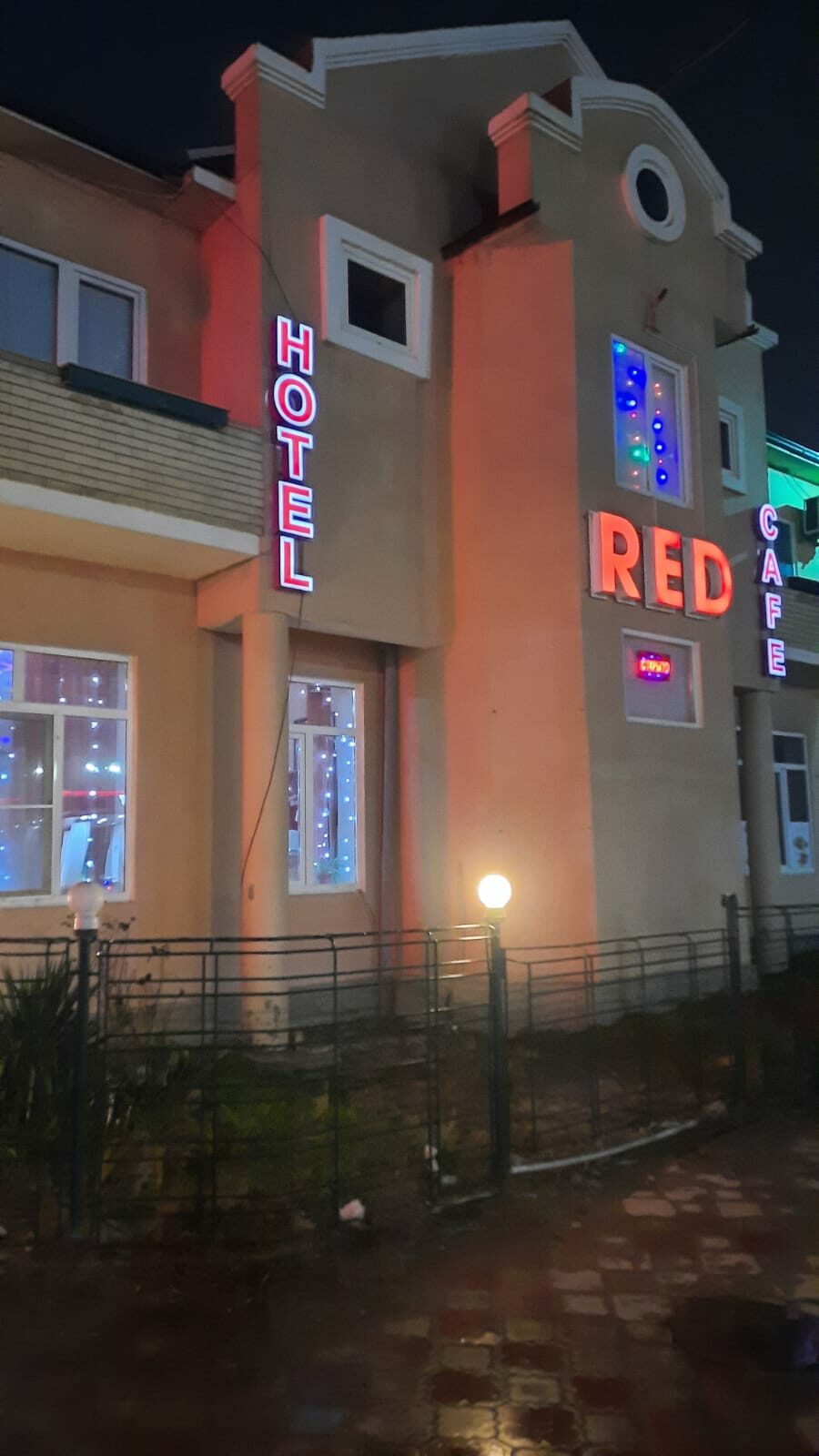 Фото отеля 1