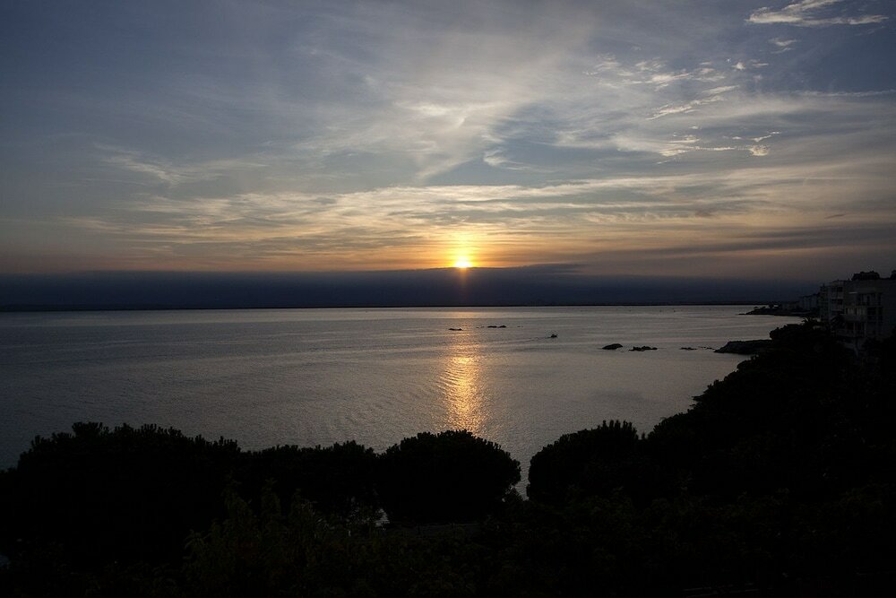 Фото Almadraba Park Hotel