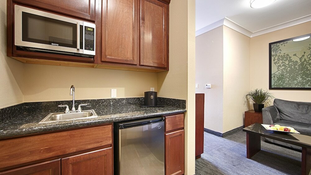 Фото Best Western Plus Avita Suites