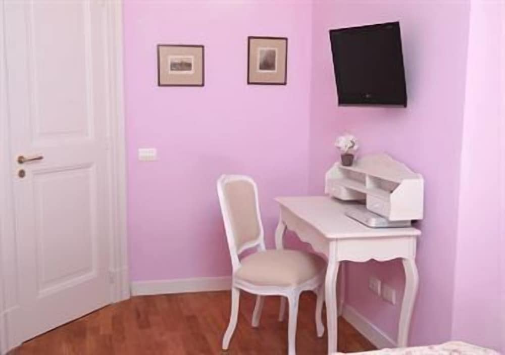 Фото The Secret Garden Relais