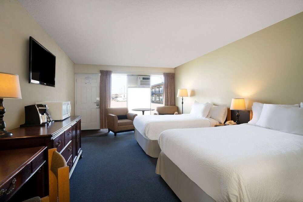 Фото Thriftlodge by Wyndham Regina North