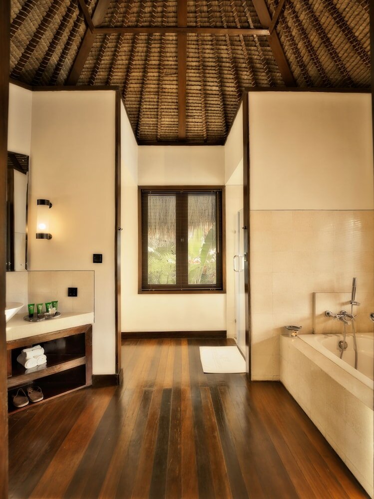 Фото Nandini Jungle by Hanging Gardens