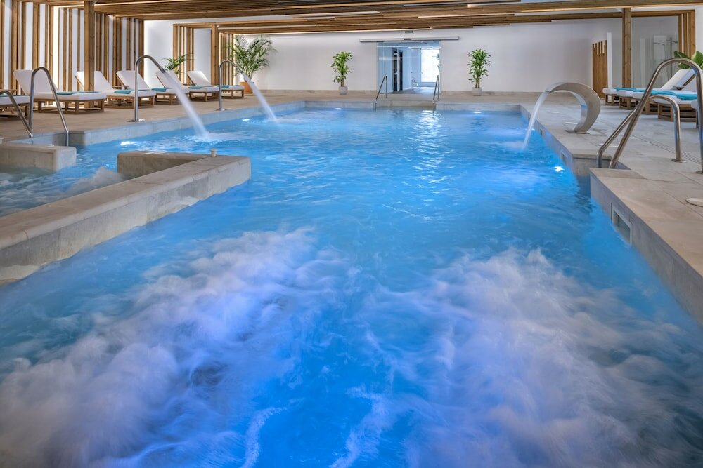 Фото Mediterráneo Bay Hotel & Resort