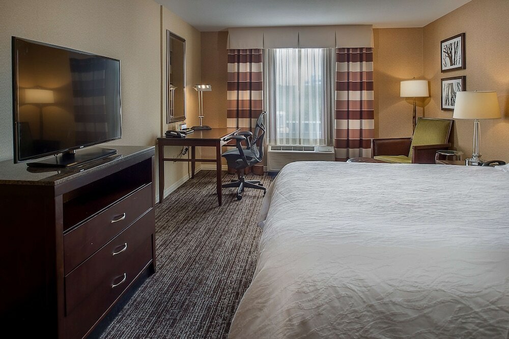Фото Hilton Garden Inn St. Louis Airport