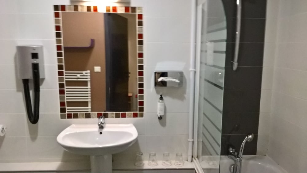 Фото Hotel Tambourin