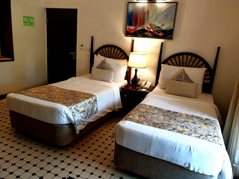 Фото Novotel Goa Dona Sylvia Resort Hotel