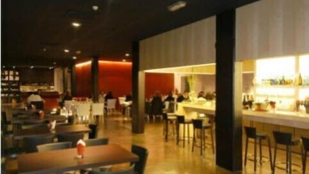 Фото Aparthotel Esperya