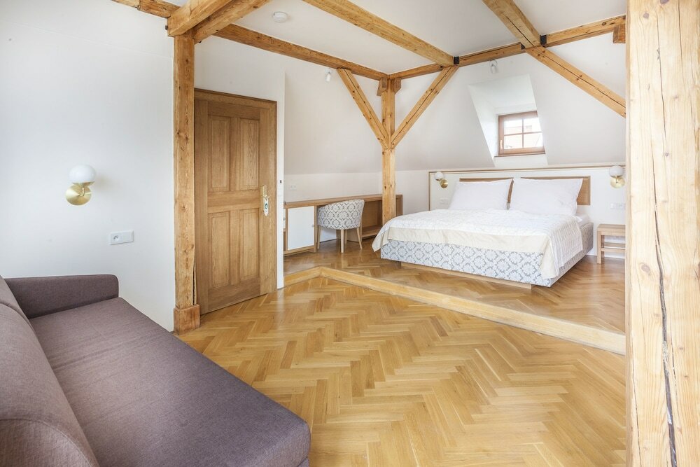 Фото Hotel At the Golden Scissors