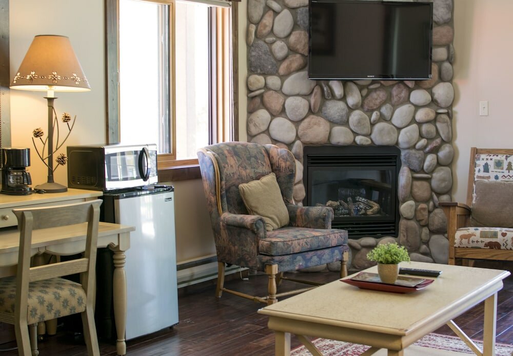 Фото Aspen Village Inn