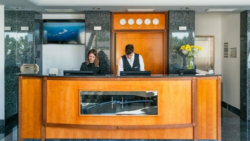Hotel More
