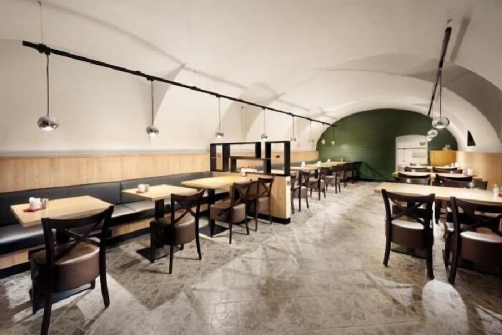 Фото Hotel Sharingham