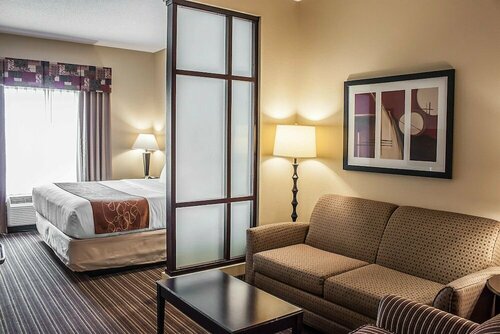 Гостиница Comfort Suites Charleston West Ashley