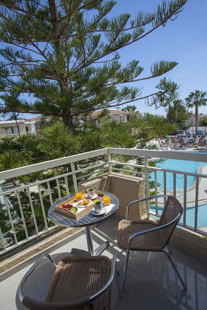 Фото King Jason Paphos