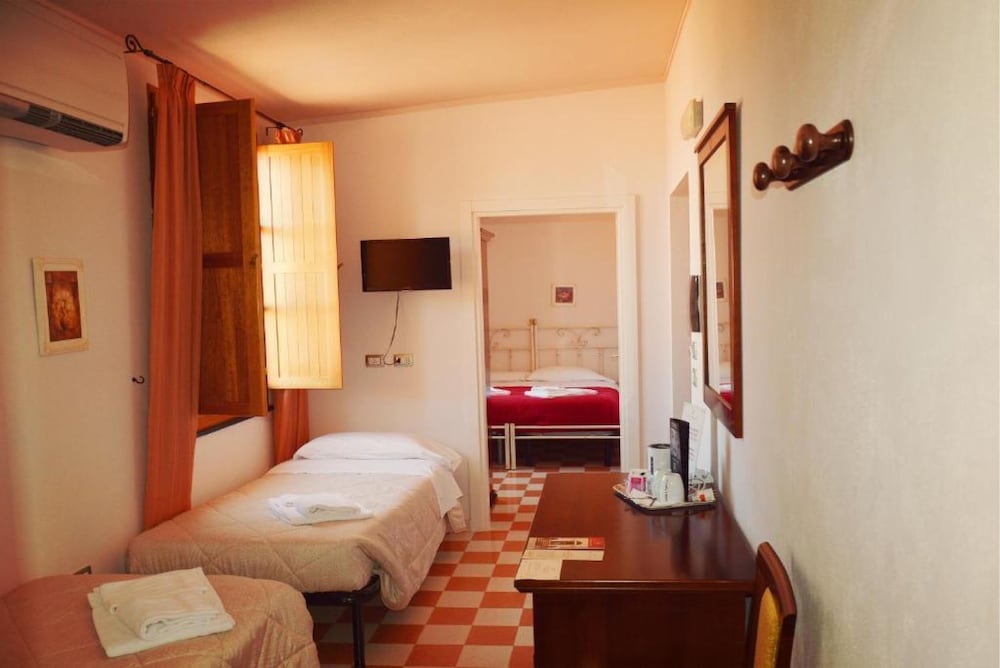 Фото Villa Maria Pia