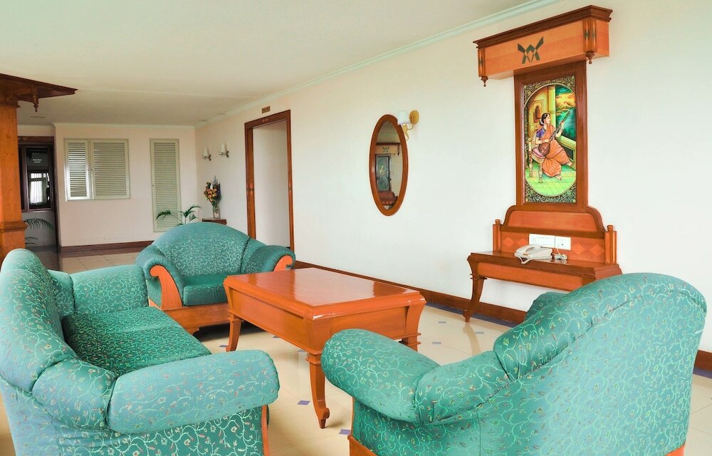 Фото Hotel Kanoos Residency