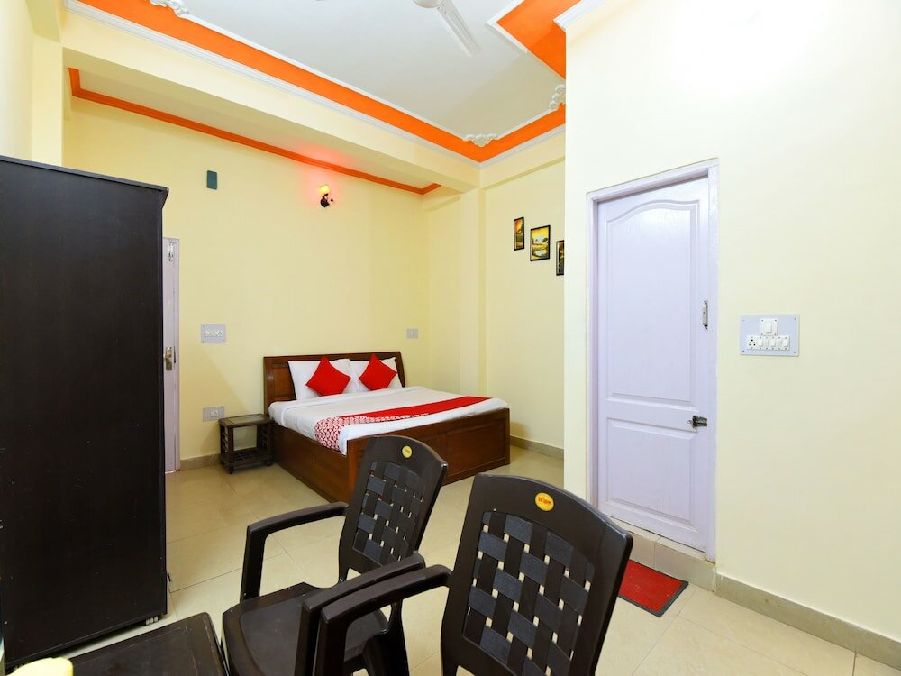 Фото Oyo 12826 Hotel Himgiri