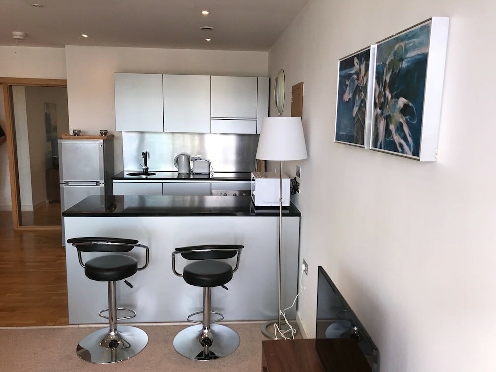 Фото Stylish Quayside Apartment