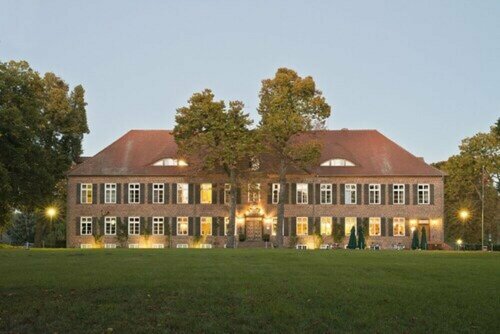 Гостиница Hotel & Restaurant Gutshaus Ludorf в Мекленбурге-Передней Померании