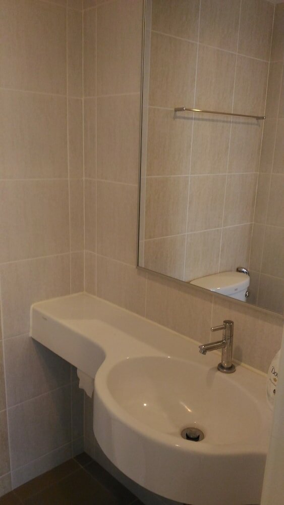 Фото Lumpini Ville Pattaya Pool Gym