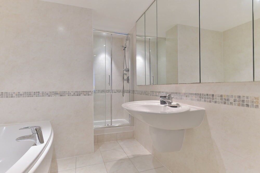 Фото Chancery Lane City Apartments