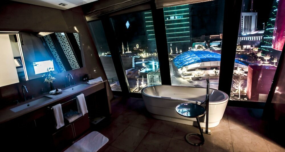 Фото Apartments by Fairmont Baku Flame Towers