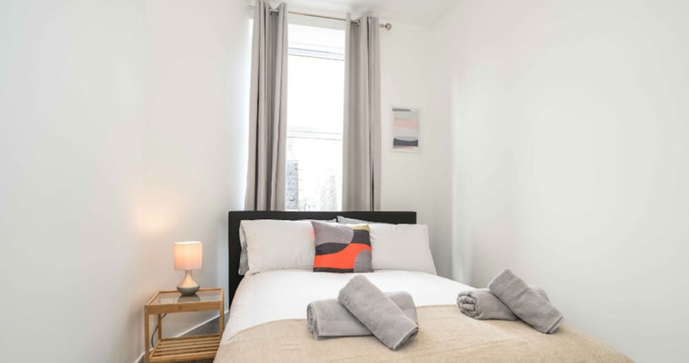 Фото Aberdeen City Modern Apartment