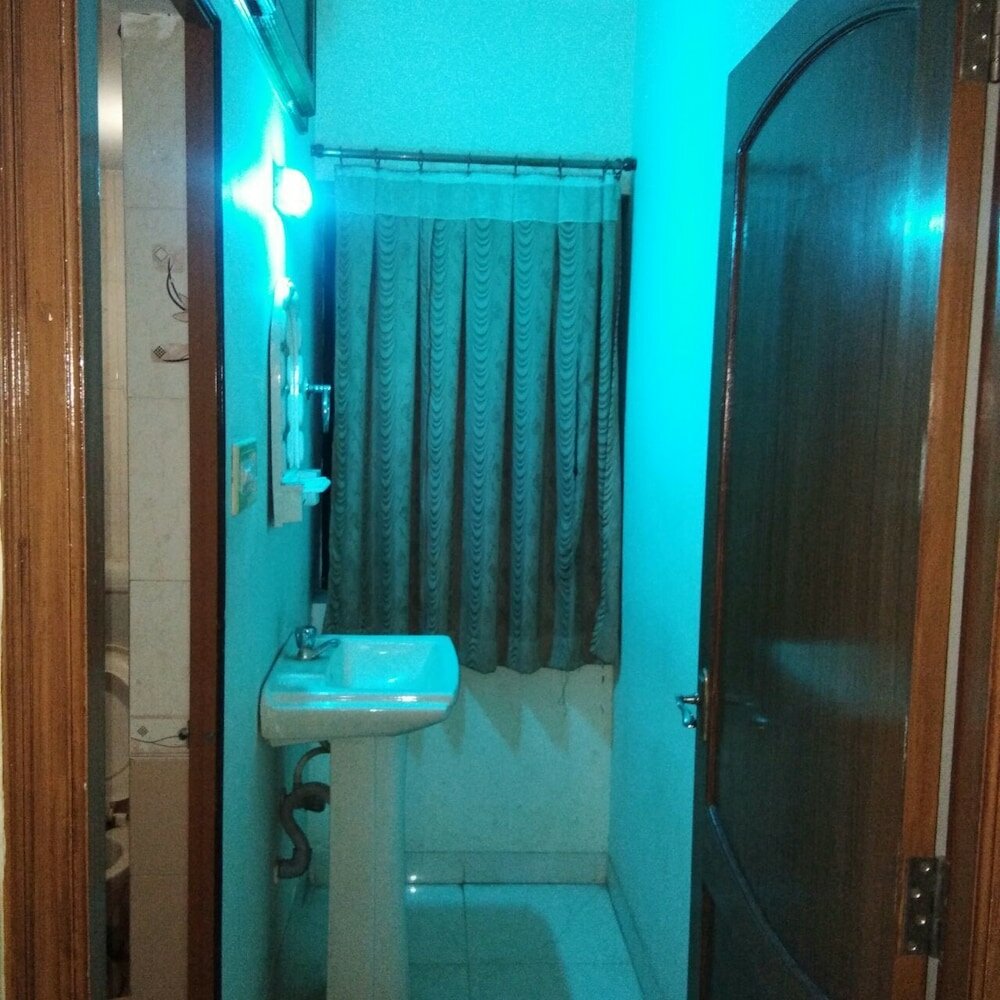 Фото Hiriz Hotel Dollar