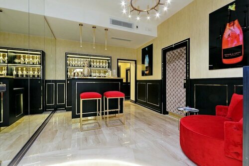 Гостиница Trevi Diamond Luxury Suite & Jacuzzi в Риме