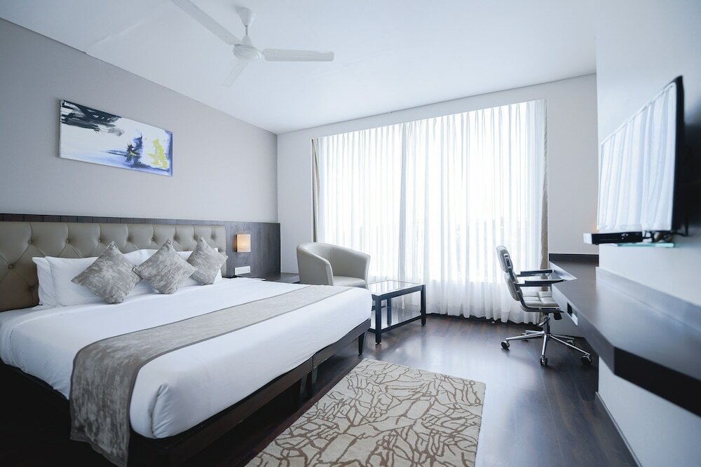 Фото The Phlox Hubballi