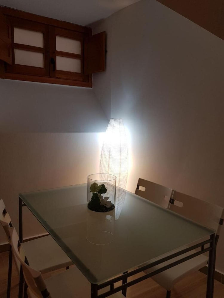 Фото Duplex University City Centre