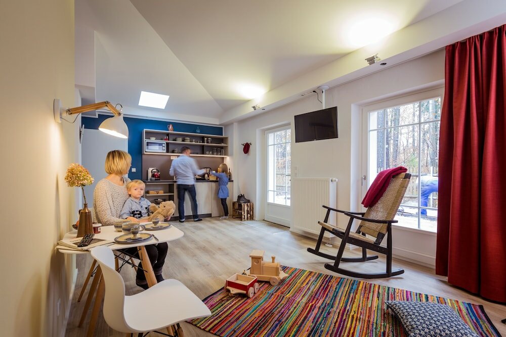 Фото Little Suite Apartments