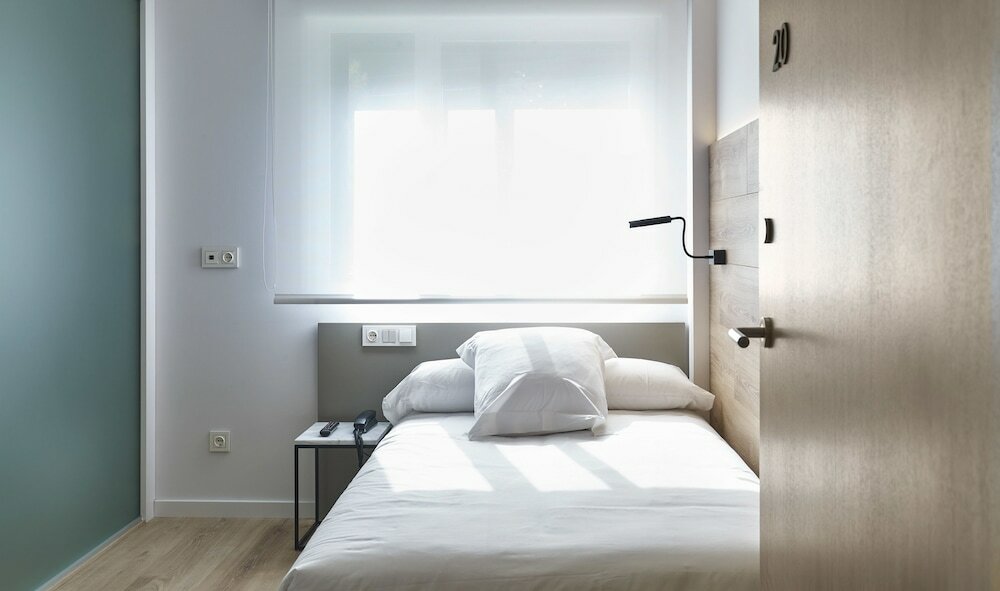 Фото Hotel Bide Bide