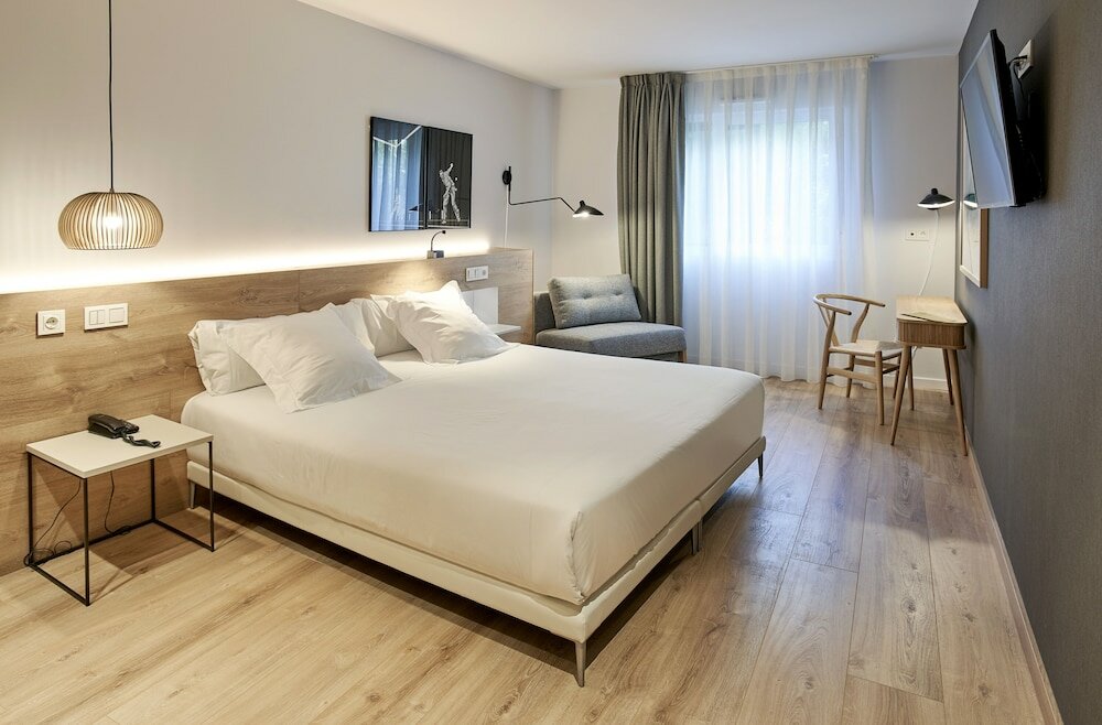 Фото Hotel Bide Bide