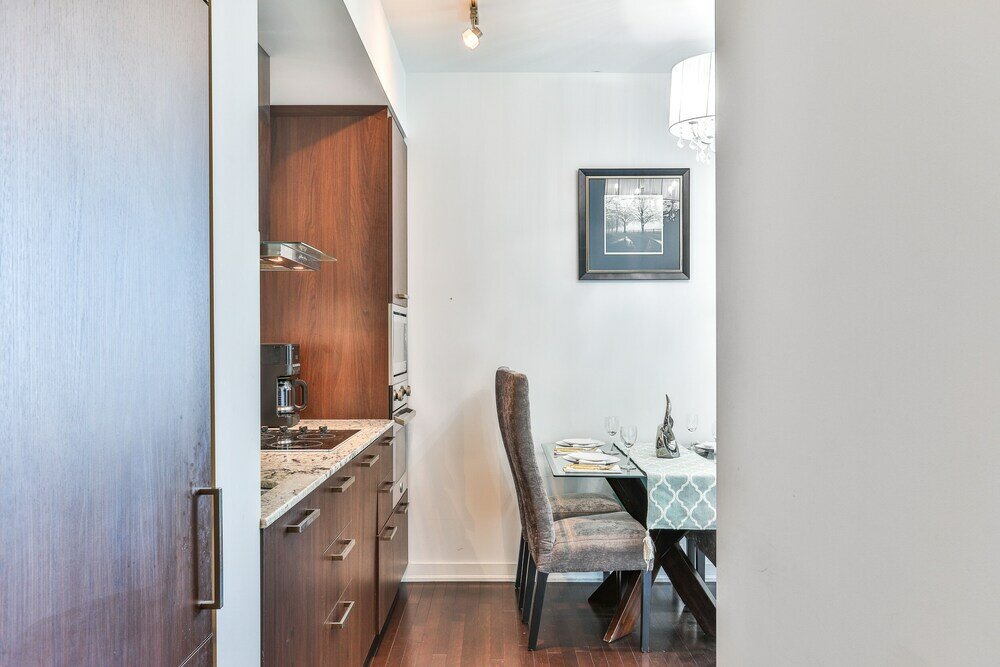 Фото Exquisite 55th Floor 2 Bed 2 Bath Parking