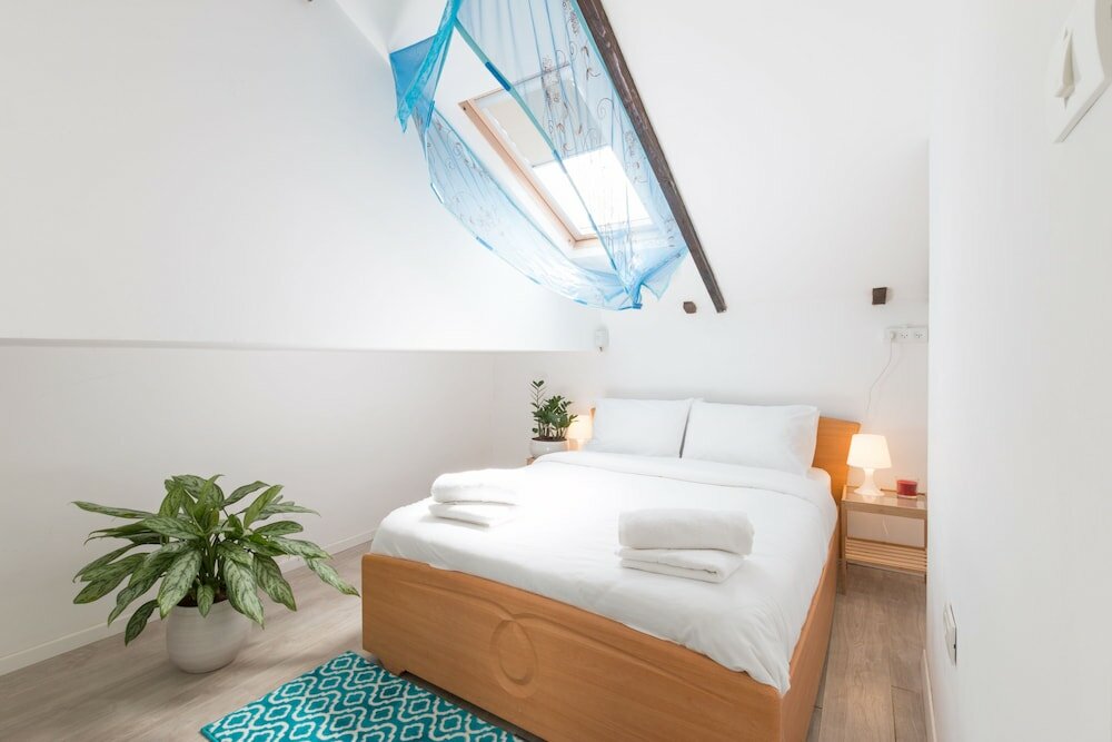 Фото Апартаменты Terrace & View on Dallal Square by FeelHome