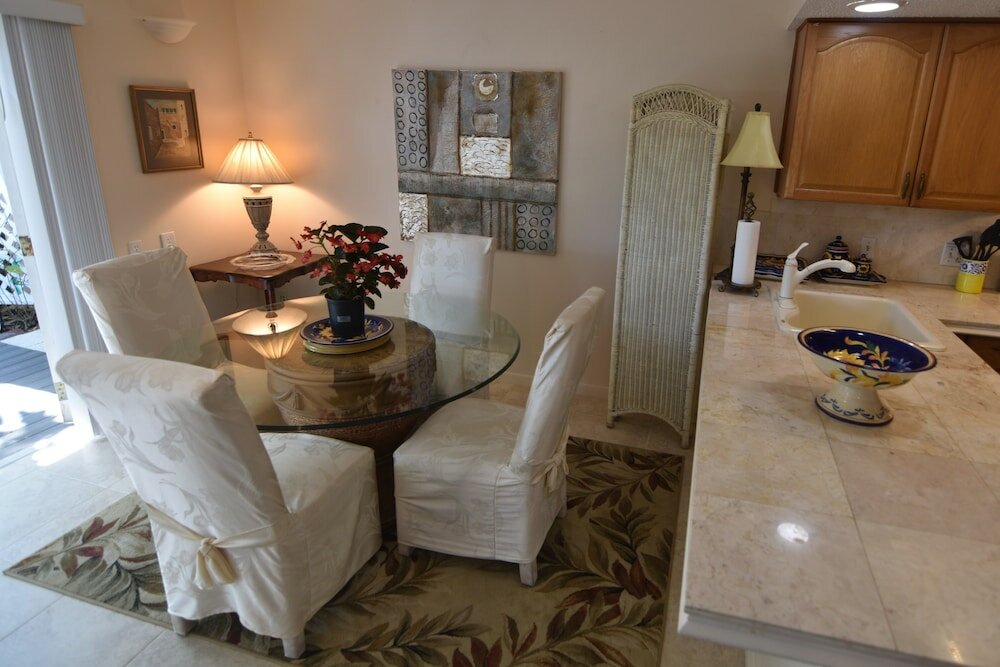 Фото Oasis at John's Pass Madeira Beach