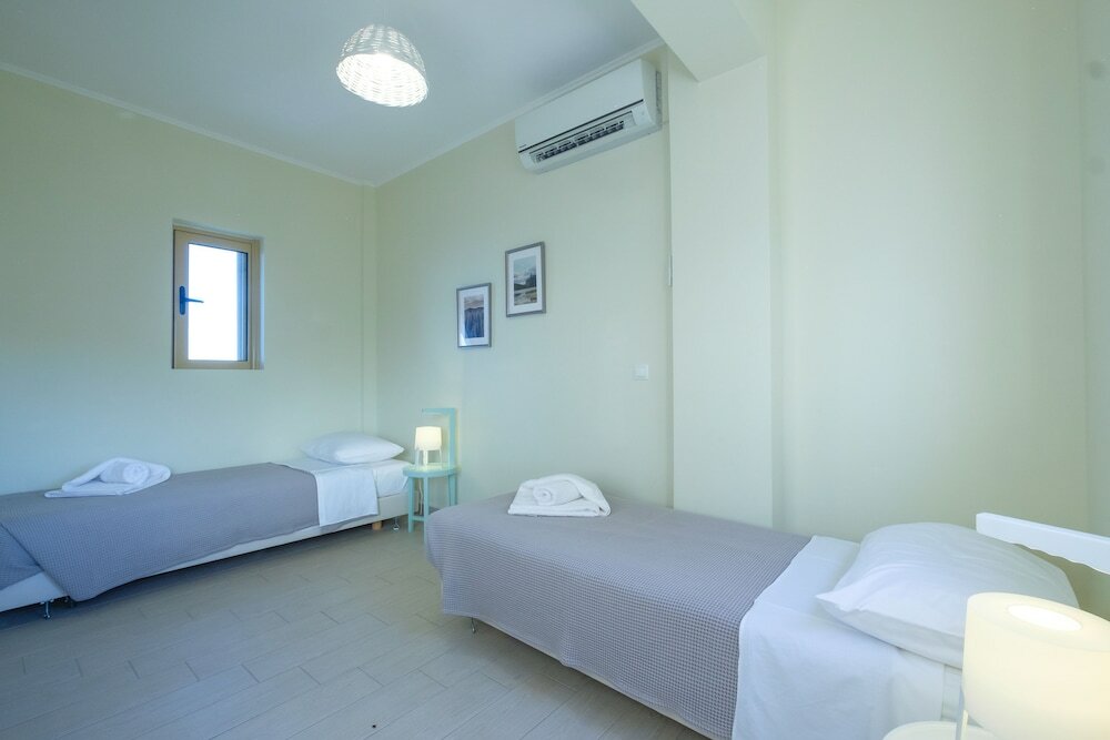 Фото Hilltop Residences