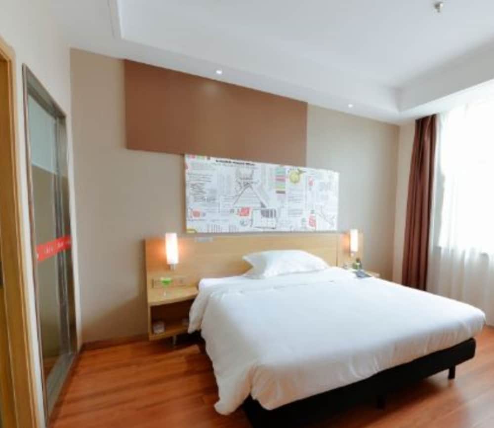 Фото Ibis Lanzhou Hi-Tech Dev Zone