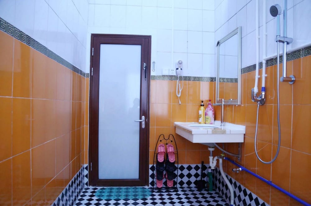 Фото Zhaohuaxishi Youth Hostel