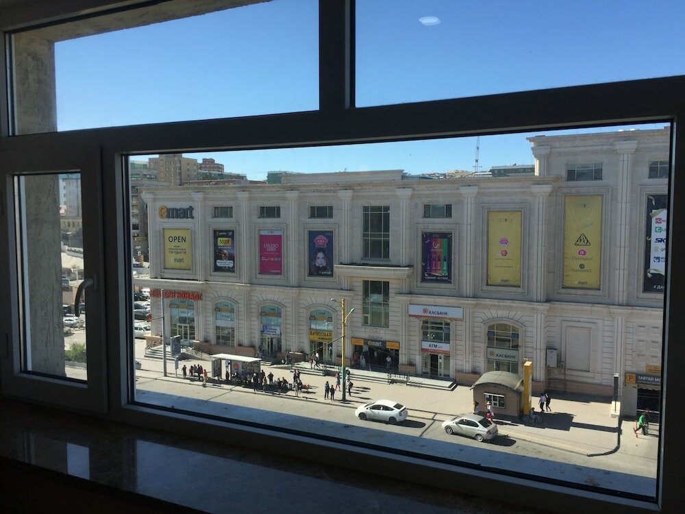 Фото Отель Очир титэм (Бриллиантовая корона)