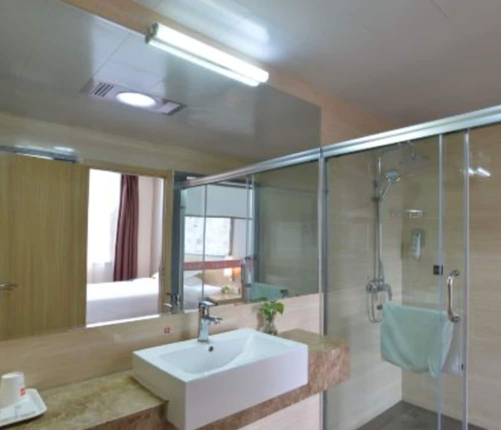 Фото Ibis Lanzhou Hi-Tech Dev Zone