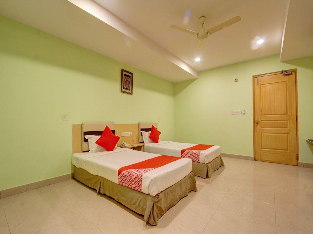 Фото Oyo 11376 Golden Park