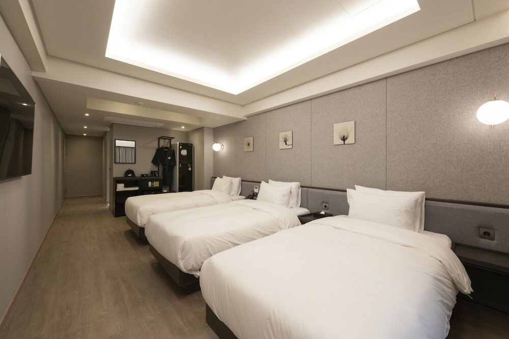 Фото Yeonsan Hound Hotel