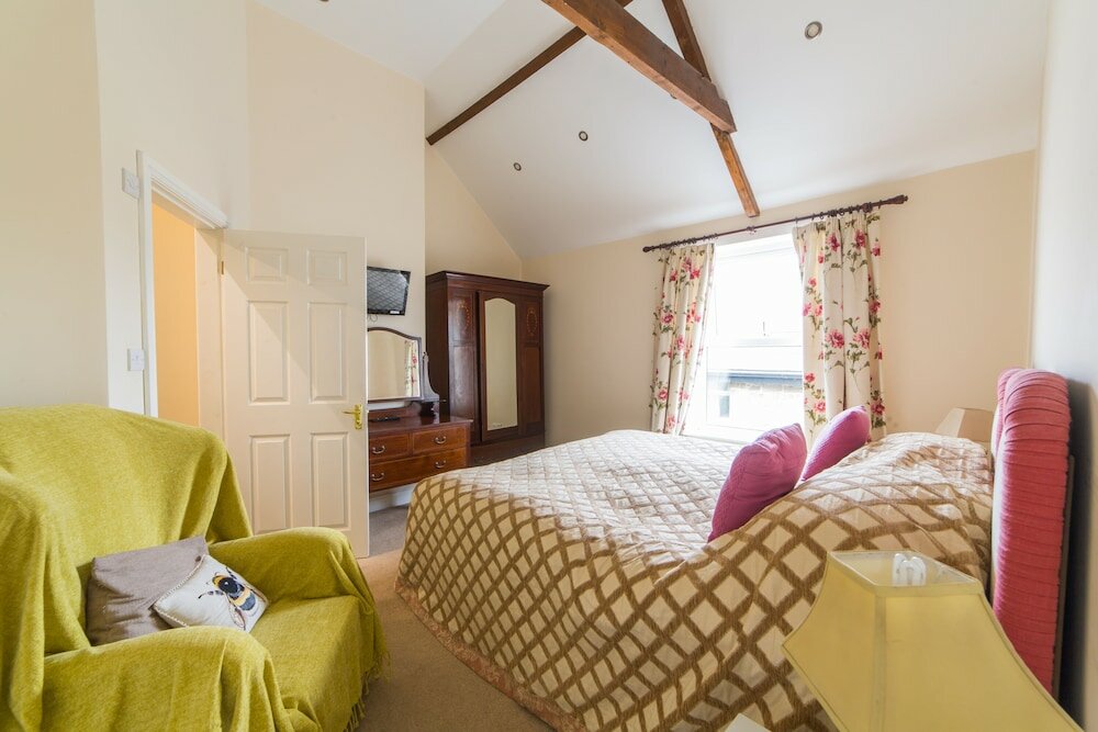 Фото Riding Farm Cottages