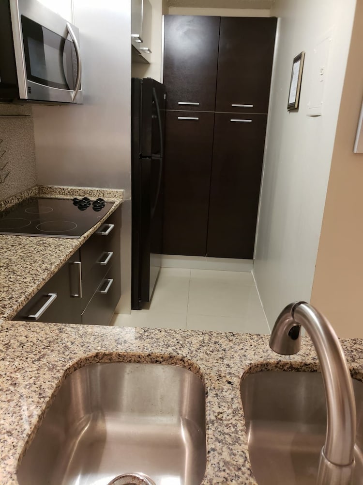 Фото Ocean View Gorgeous 1 Bedroom Apt