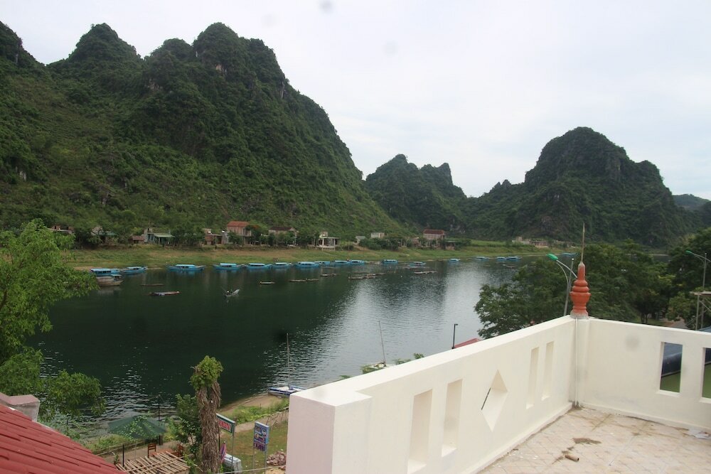 Фото Son Doong Riverside Homestay