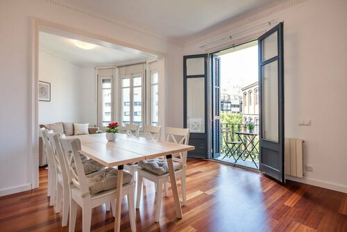 Гостиница Stunning 4br Apart in Sagrada Familia в Барселоне