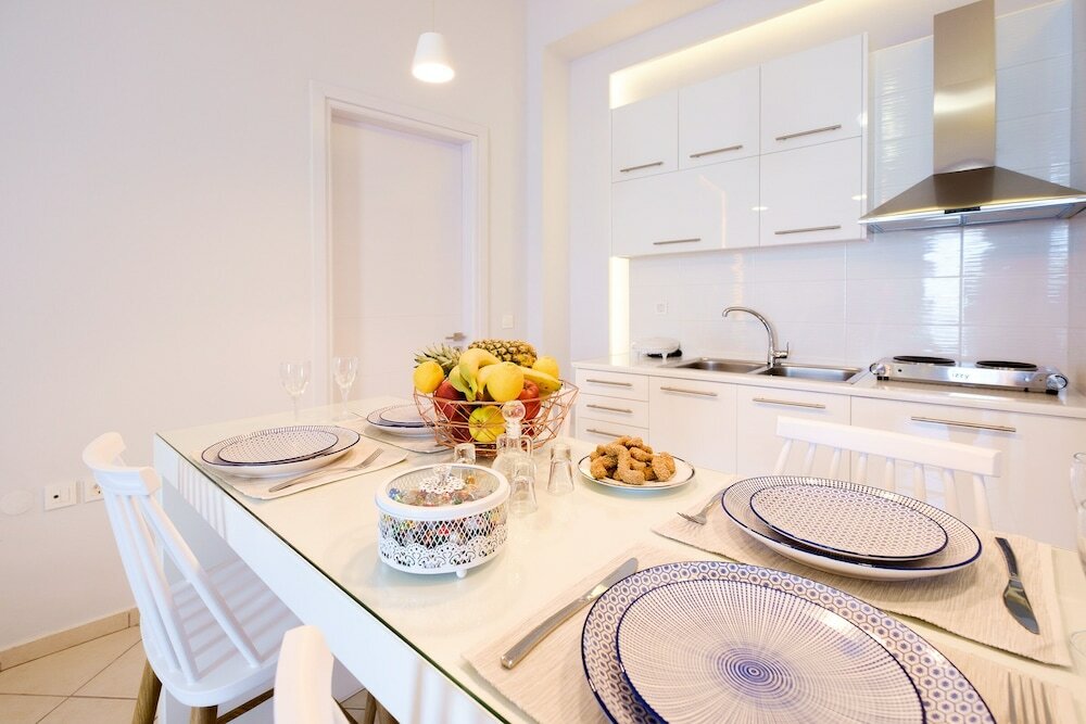 Фото Cozy Home close to old Port Sea Front & Parking