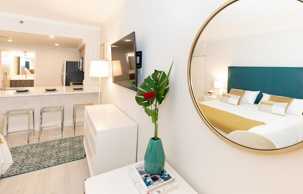 Фото Miami Vacation Rentals - Coconut Grove